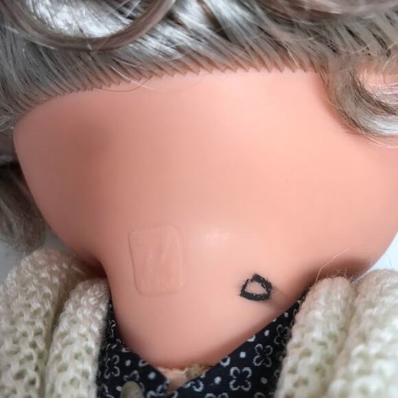 Vintage ZZ Zanini Zambelli Granny Grandma Doll Glasses Scarf Dress Outfit - Picture 6 of 6